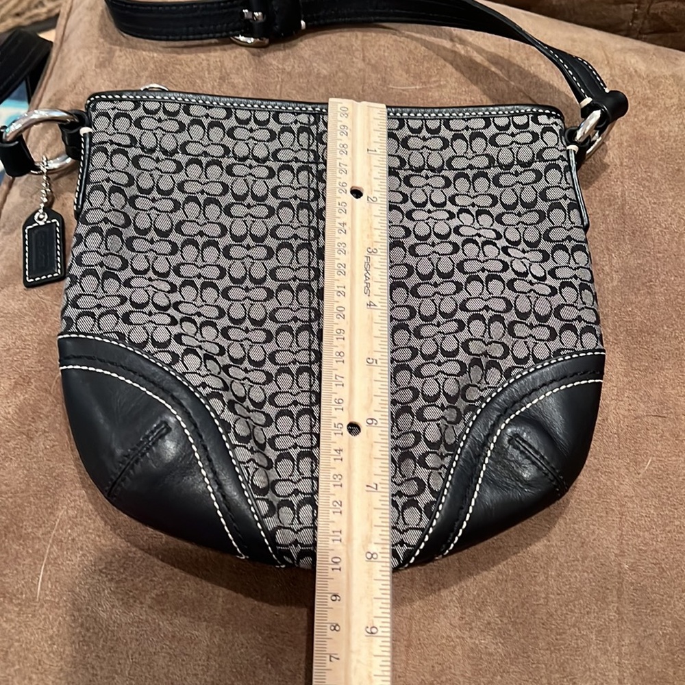 Coach Purse - Picture 4 of 6